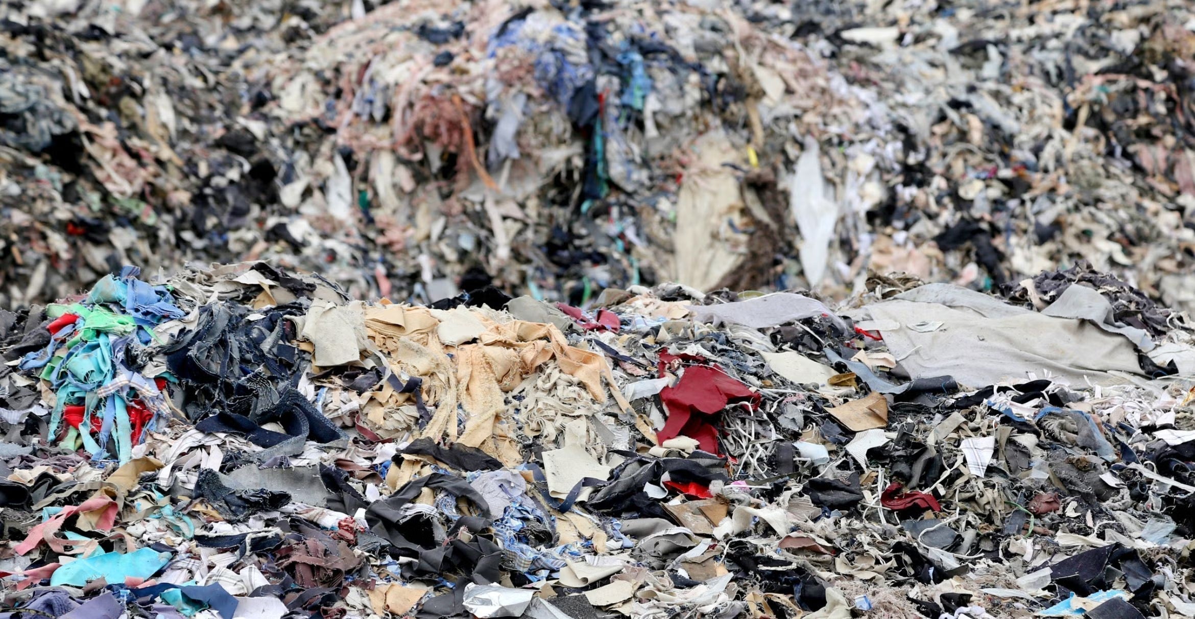 clothes polluting the world